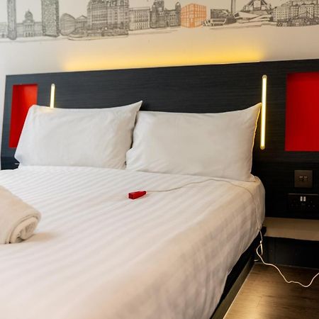 Easyhotel Liverpool Exterior photo