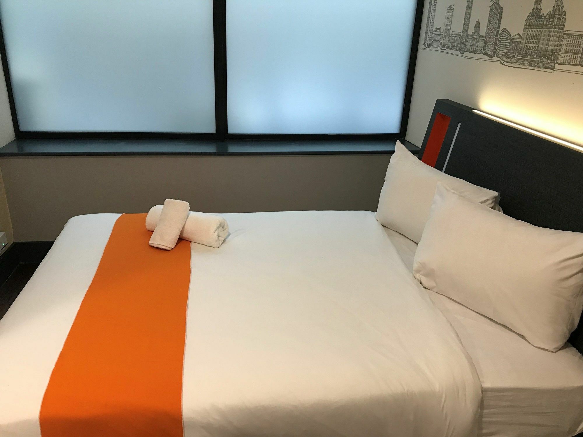 Easyhotel Liverpool Exterior photo