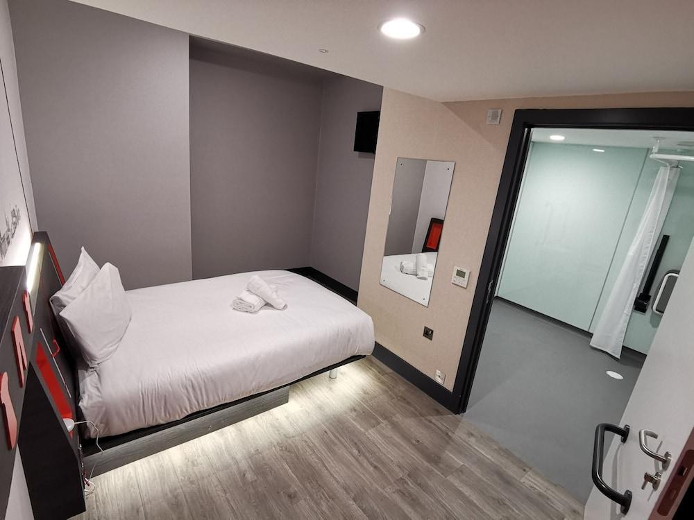 Easyhotel Liverpool Exterior photo